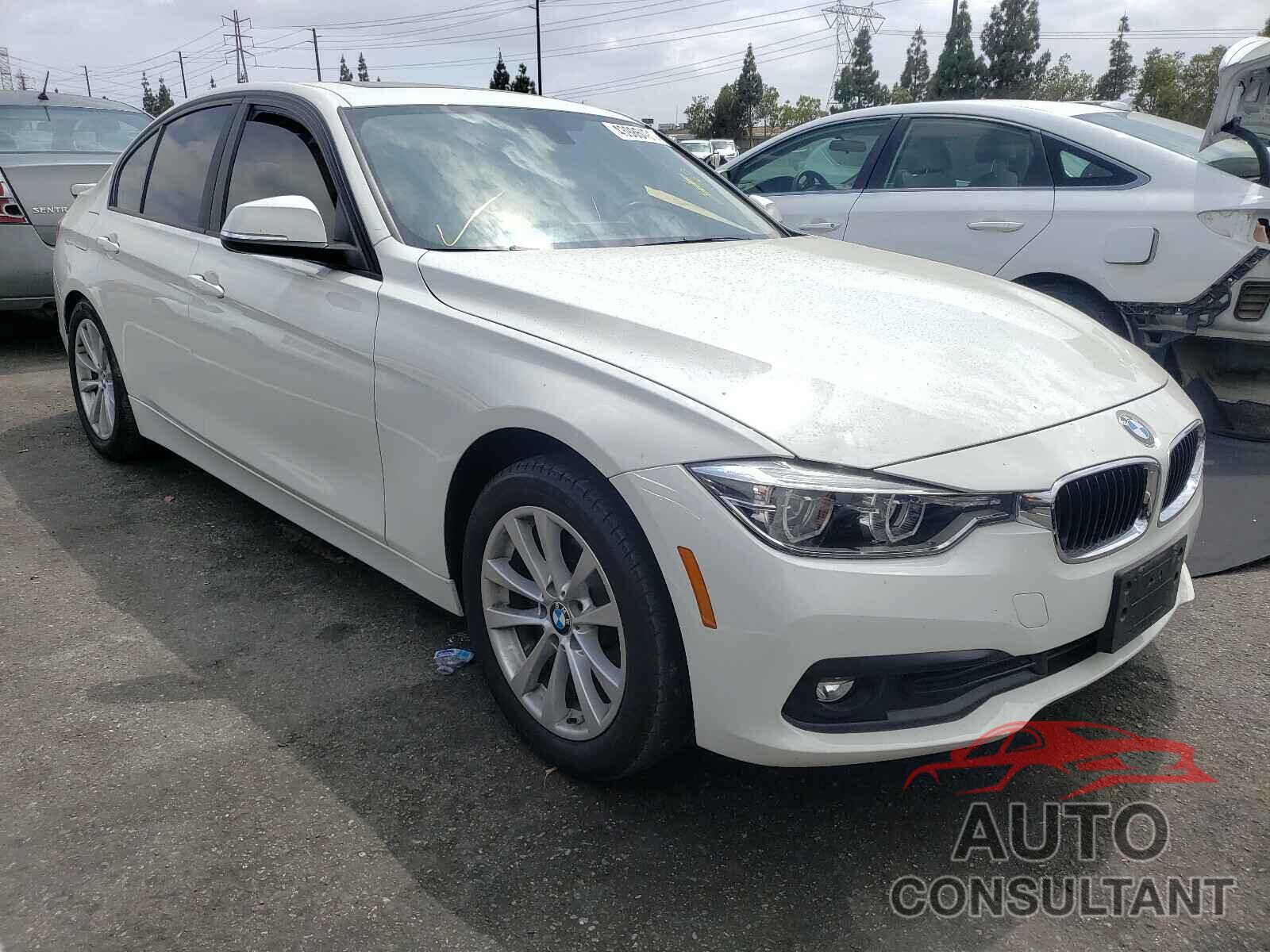 BMW 3 SERIES 2018 - WBA8A9C56JAH14254