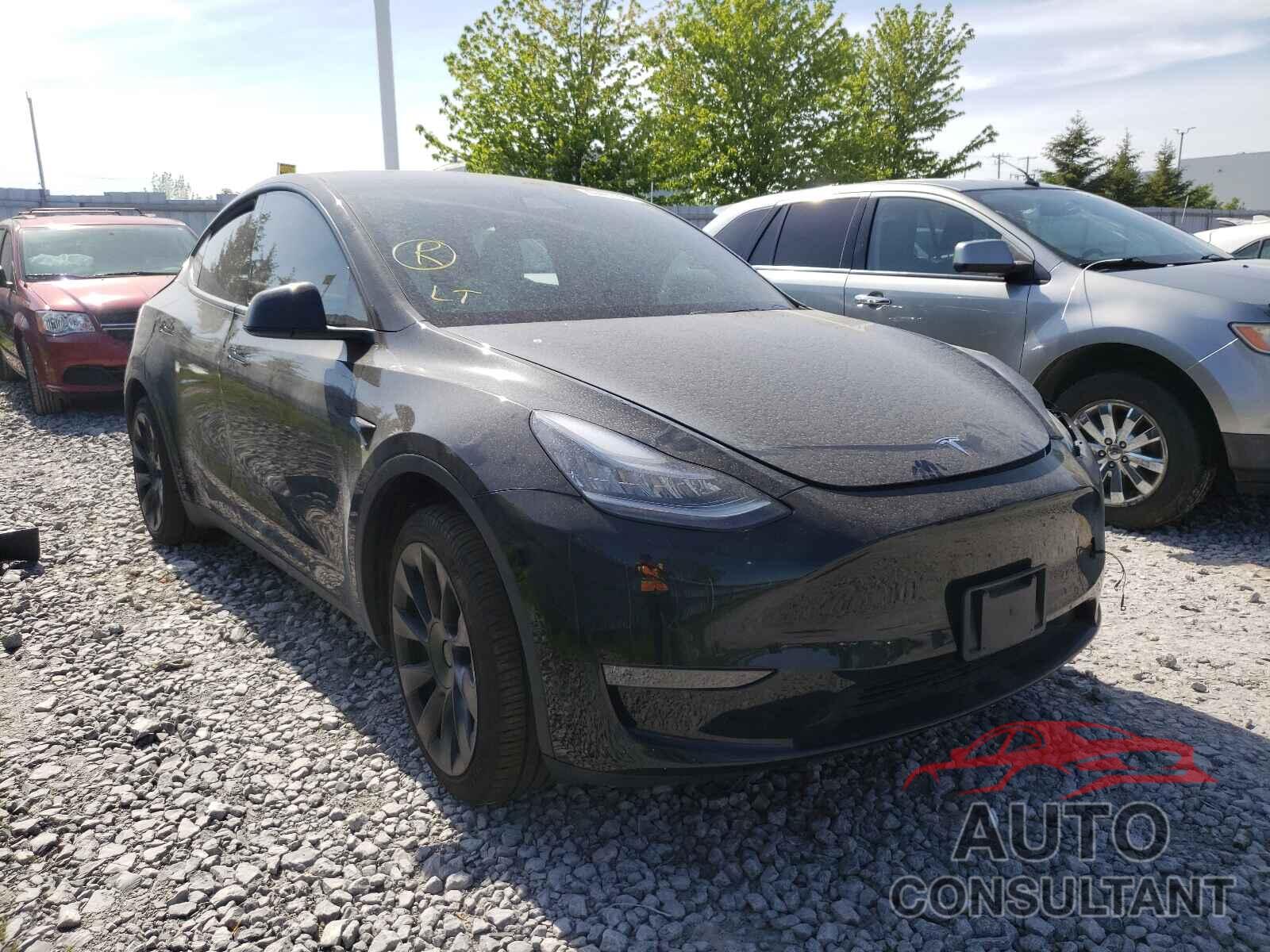 TESLA MODEL Y 2021 - 5YJYGDEE0MF081177