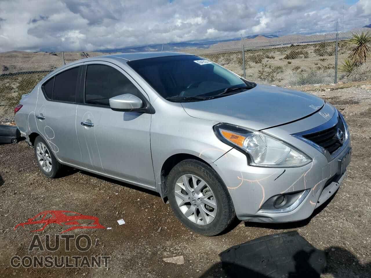 NISSAN VERSA 2017 - 3N1CN7AP7HL808544