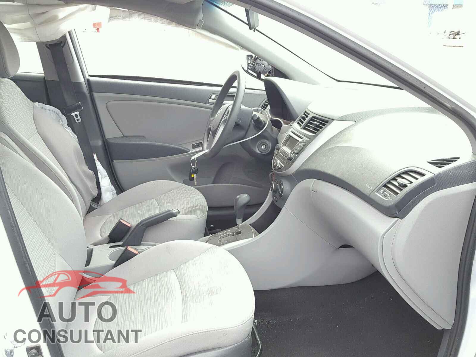 HYUNDAI ACCENT 2017 - KMHCT5AE2HU331237