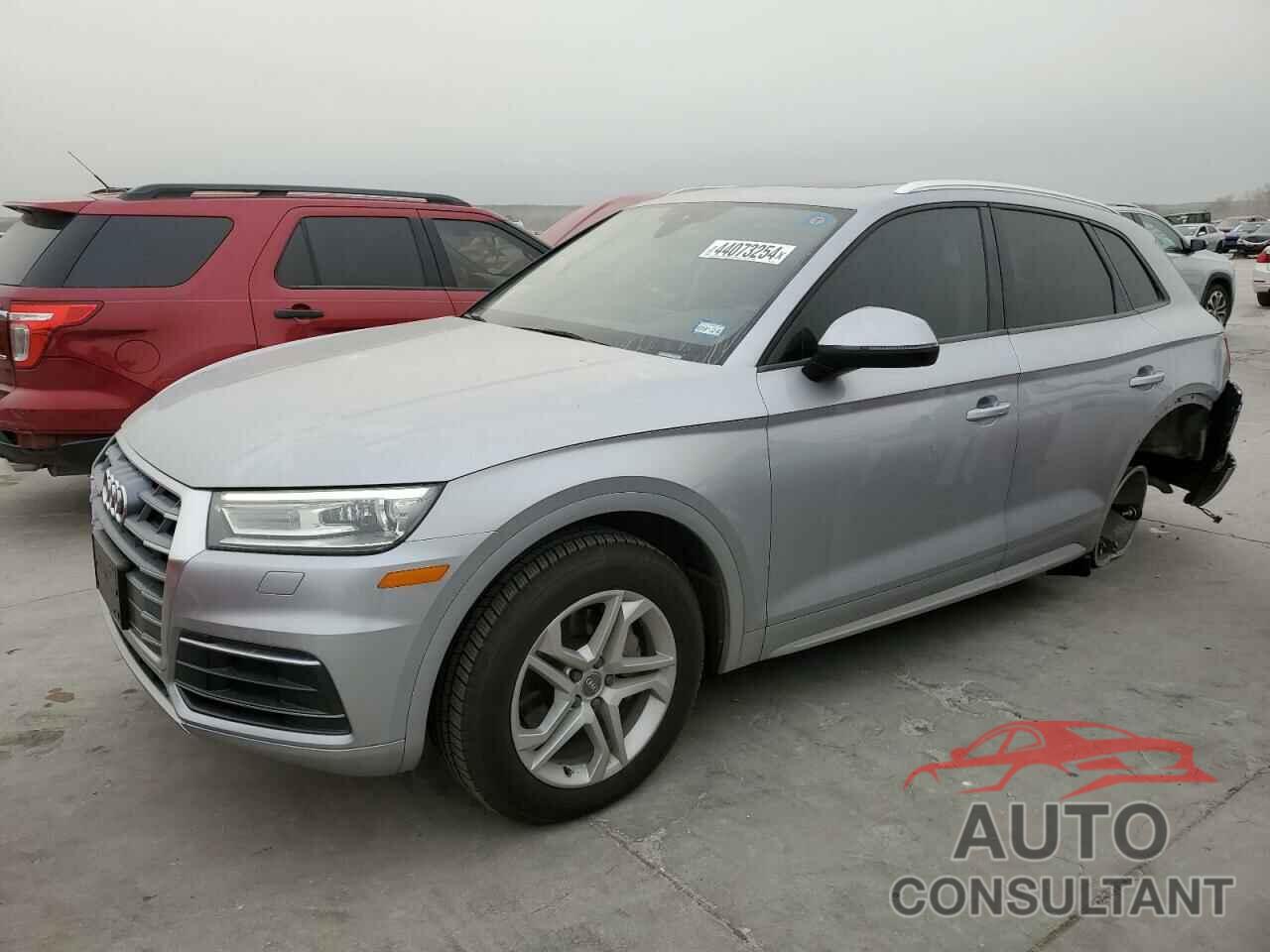 AUDI Q5 2018 - WA1ANAFY6J2225001