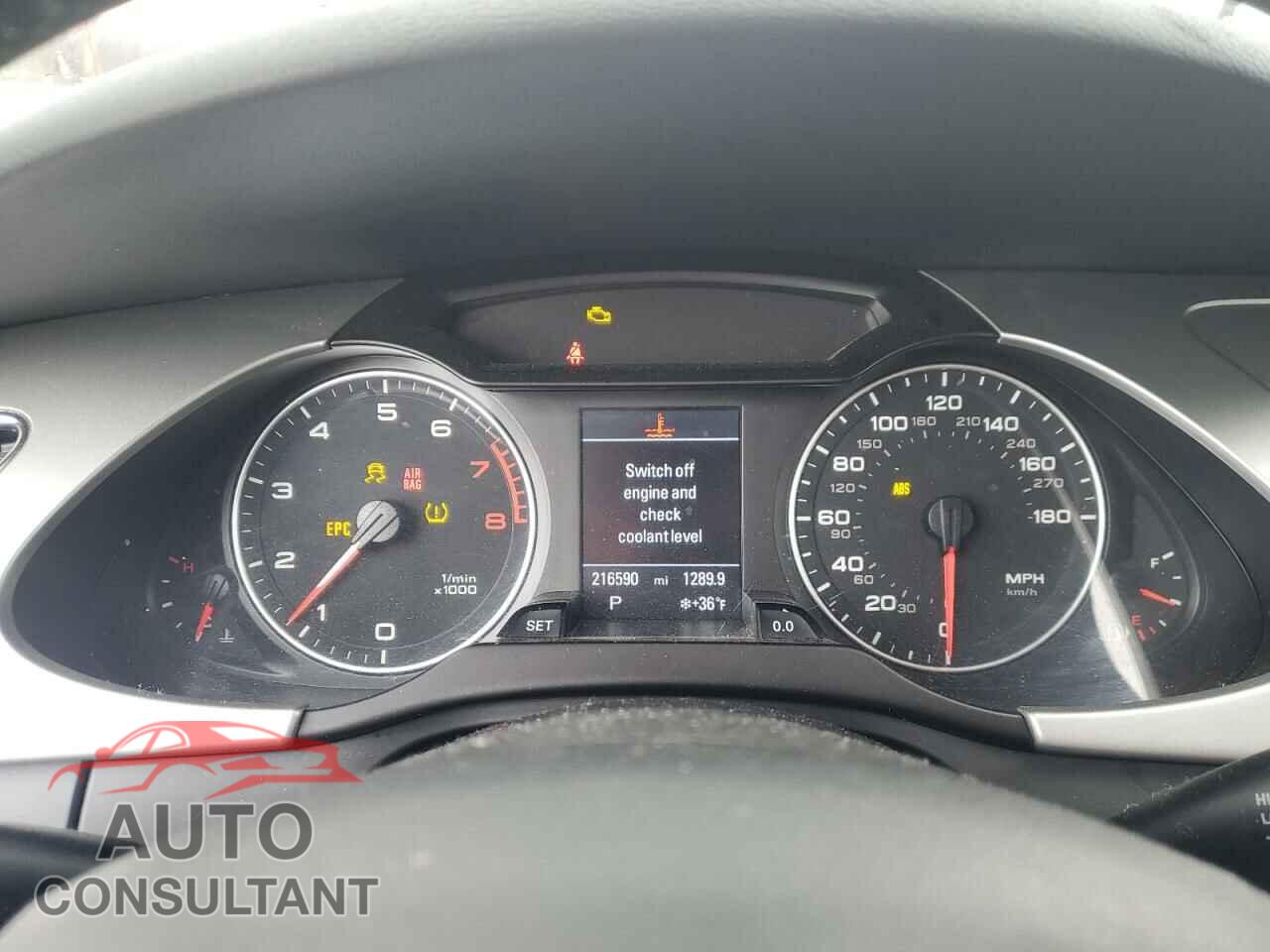 AUDI A4 2011 - WAUFFAFLXBN036667