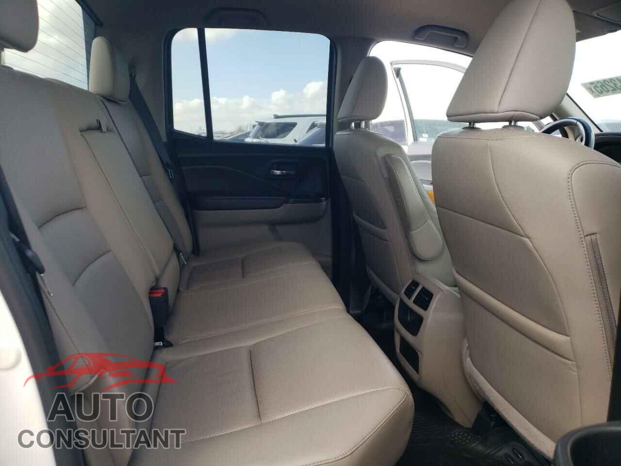 HONDA RIDGELINE 2017 - 5FPYK2F62HB009761
