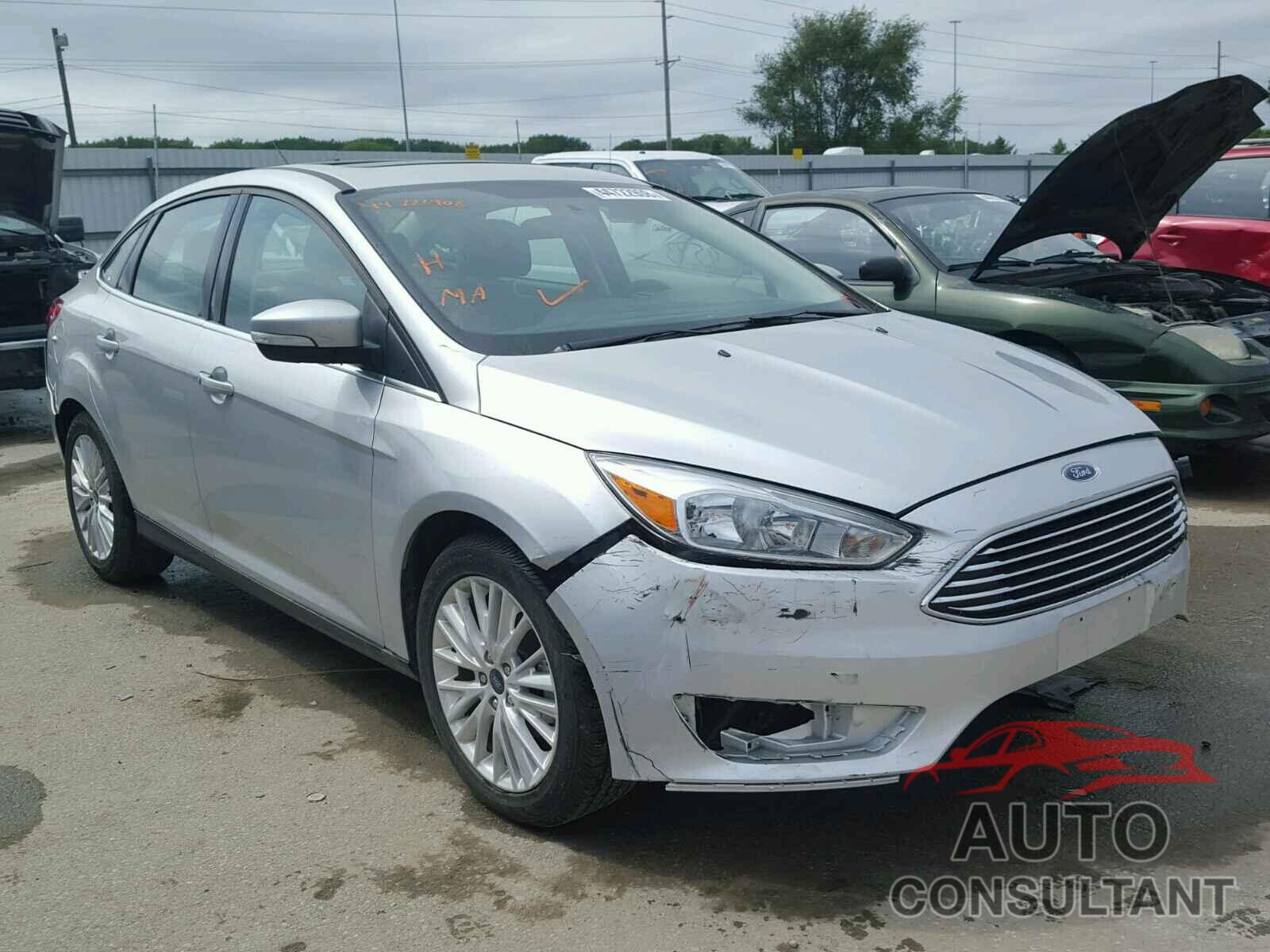 FORD FOCUS 2018 - 1FADP3J20JL294682