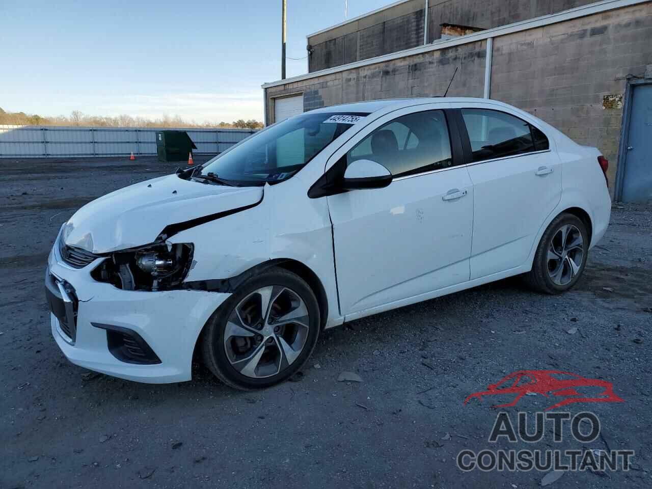 CHEVROLET SONIC 2017 - 1G1JF5SB8H4136422