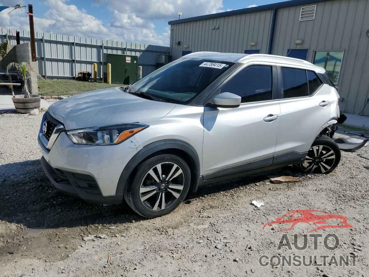 NISSAN KICKS 2018 - 3N1CP5CU6JL522837