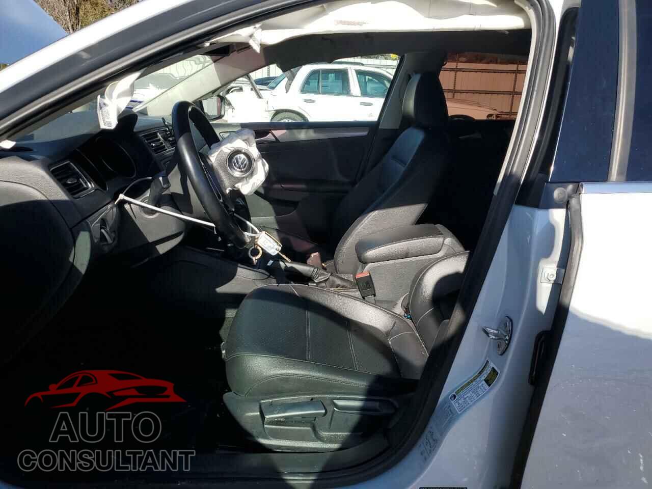 VOLKSWAGEN JETTA 2017 - 3VWDB7AJ0HM402568