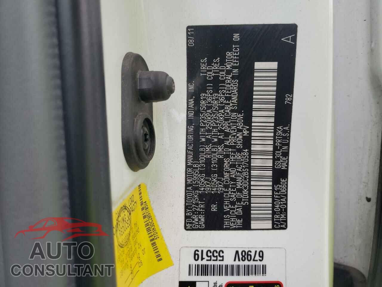 TOYOTA SIENNA 2011 - 5TDXK3DC2BS170584