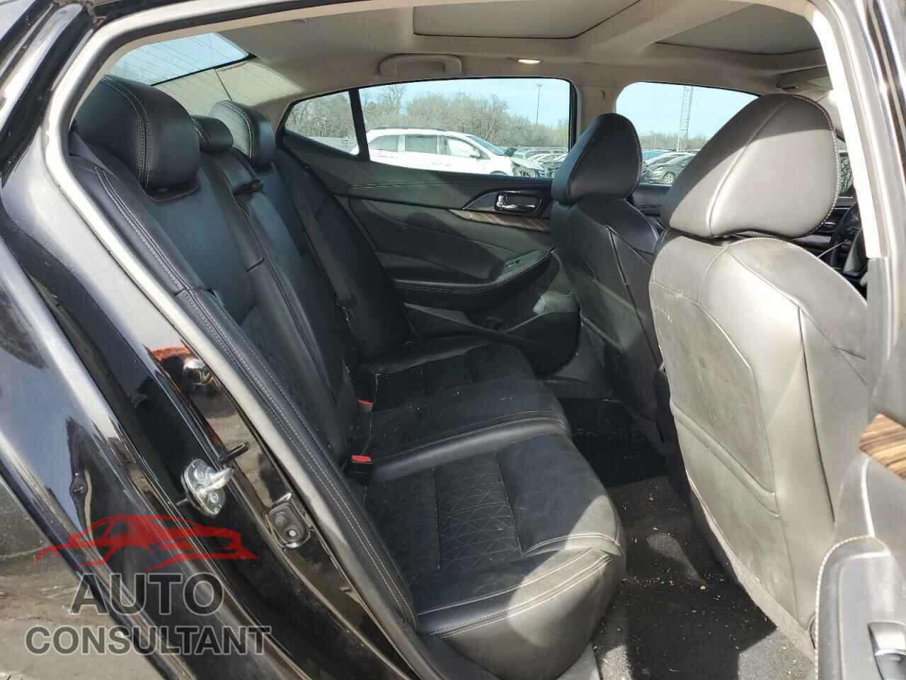 NISSAN MAXIMA 2017 - 1N4AA6AP9HC450701