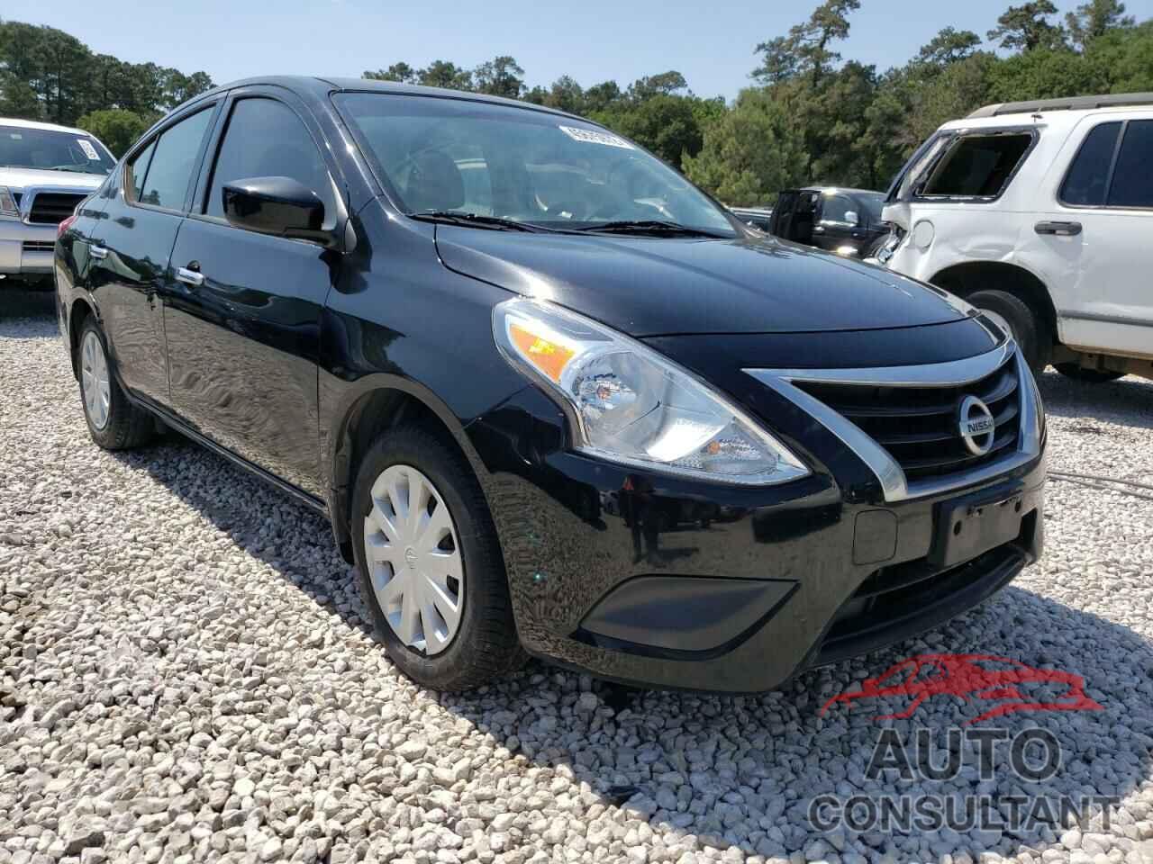 NISSAN VERSA 2017 - 3N1CN7APXHL819182