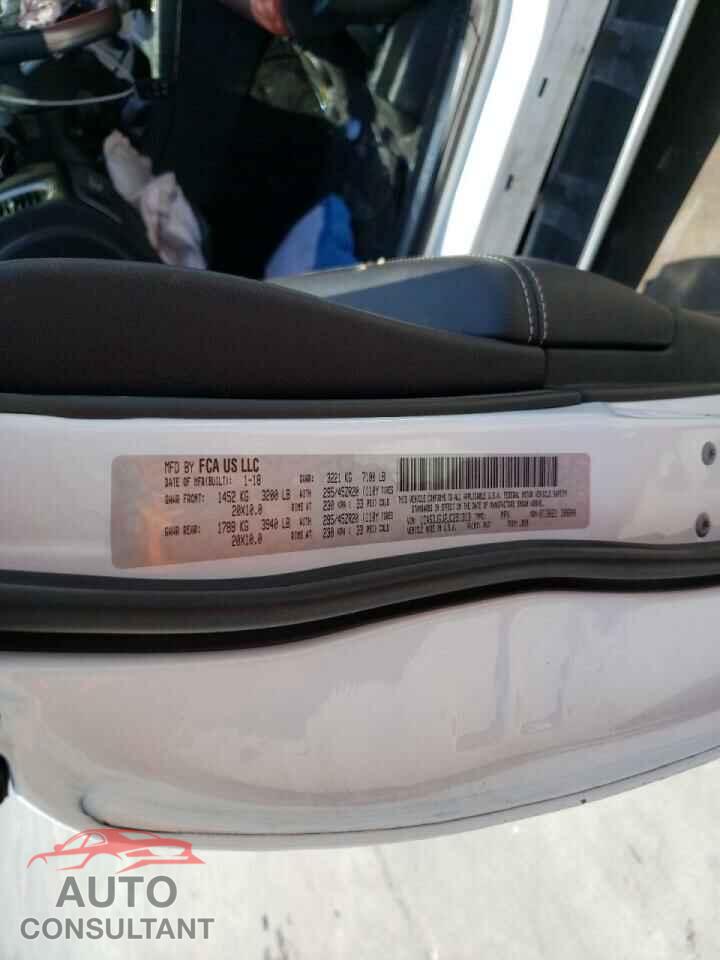 DODGE DURANGO 2018 - 1C4SDJGJ2JC291313