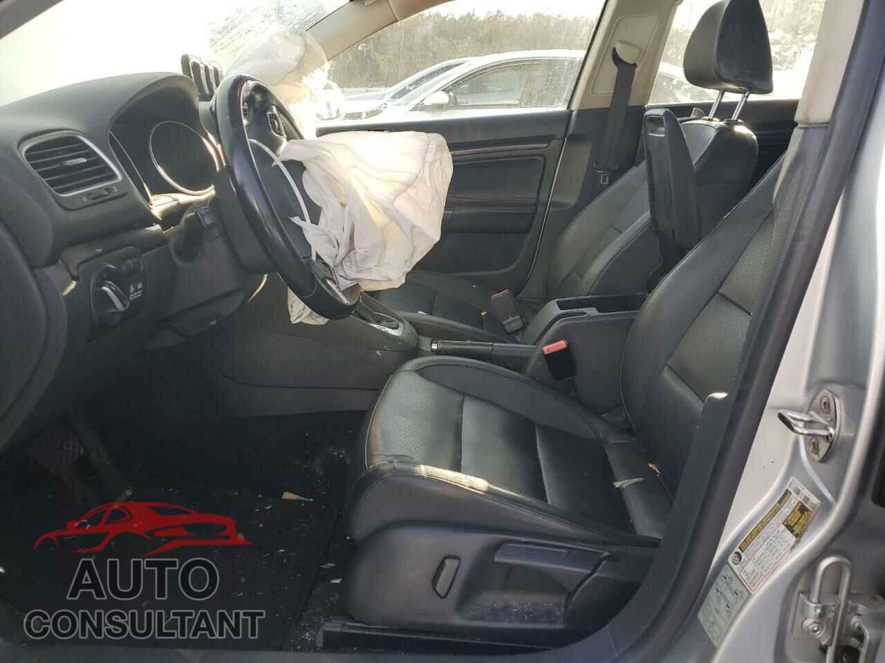 VOLKSWAGEN JETTA 2011 - 3VWPL7AJ2BM631237
