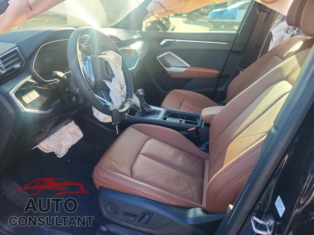 AUDI Q3 2021 - WA1DECF33M1054313