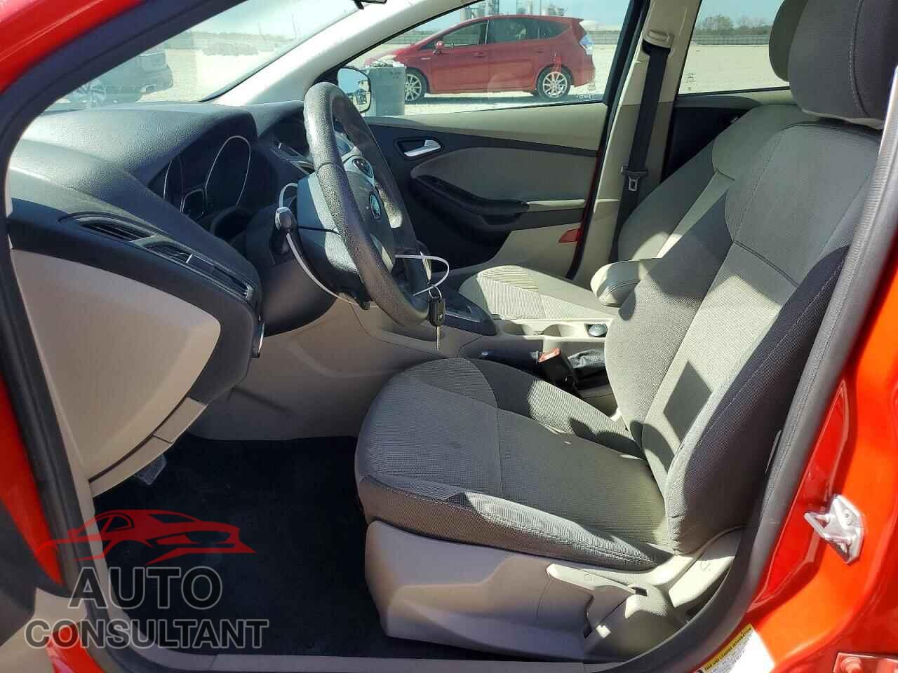 FORD FOCUS 2014 - 1FADP3F21EL253735