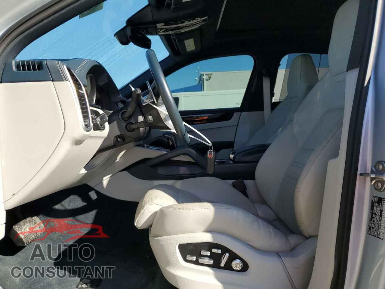 PORSCHE CAYENNE 2019 - WP1AE2AY0KDA50140