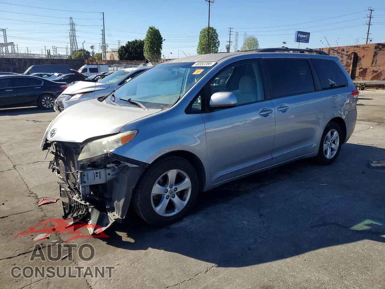 TOYOTA SIENNA 2013 - 5TDKK3DC8DS366171