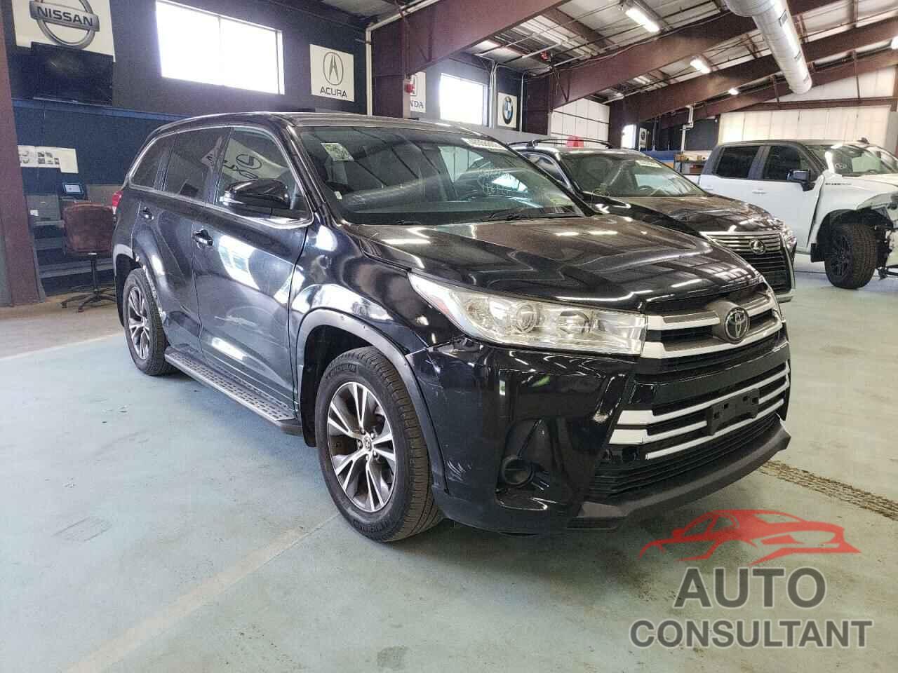 TOYOTA HIGHLANDER 2017 - 5TDZARFH9HS023274
