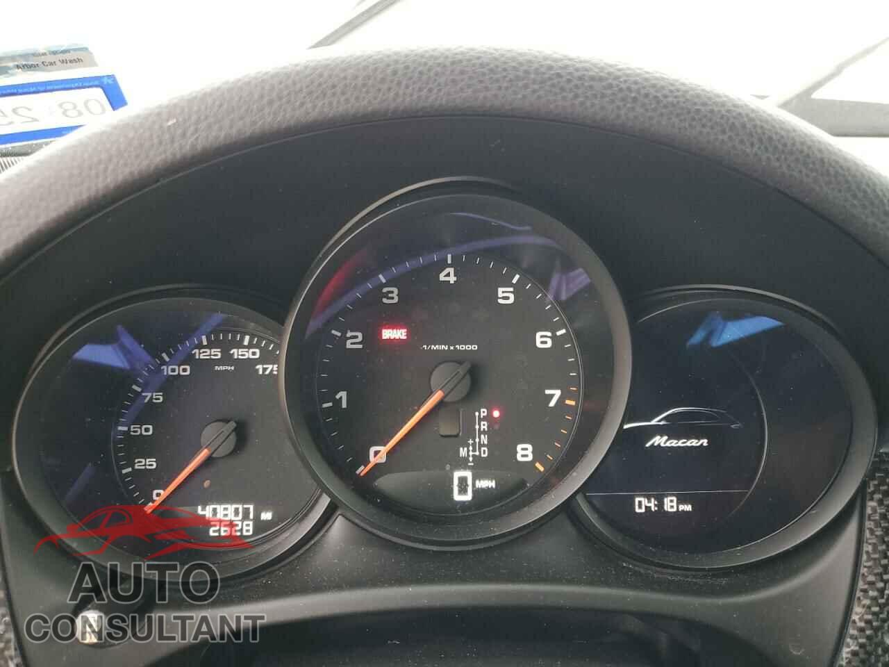 PORSCHE MACAN 2018 - WP1AA2A55JLB14355