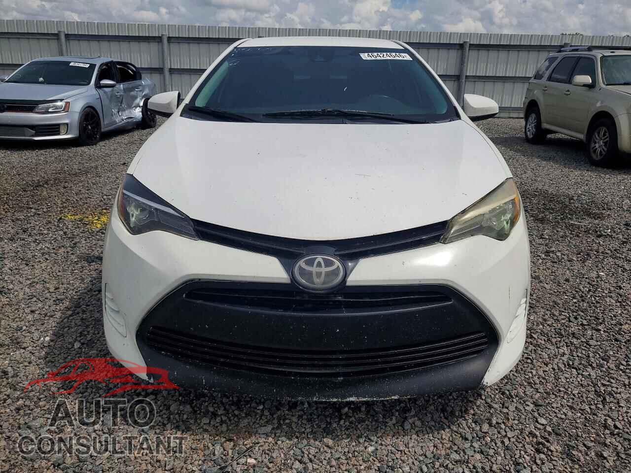 TOYOTA COROLLA 2017 - 2T1BURHEXHC868204