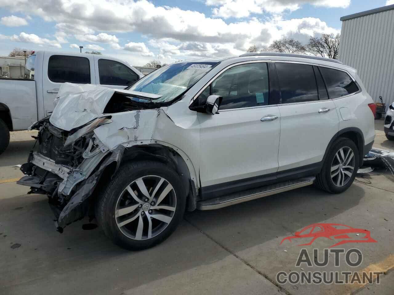 HONDA PILOT 2017 - 5FNYF6H94HB049755