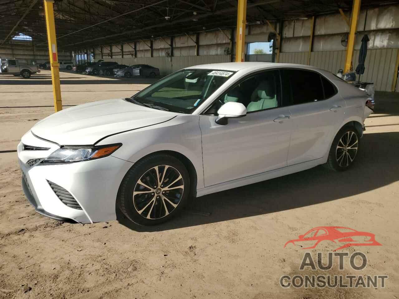 TOYOTA CAMRY 2018 - 4T1B11HK3JU554768