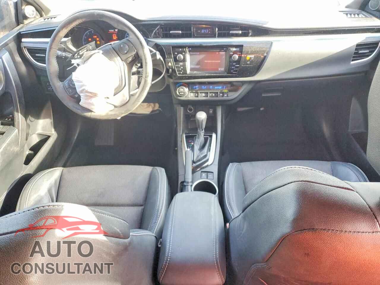 TOYOTA COROLLA 2015 - 5YFBURHE7FP242557