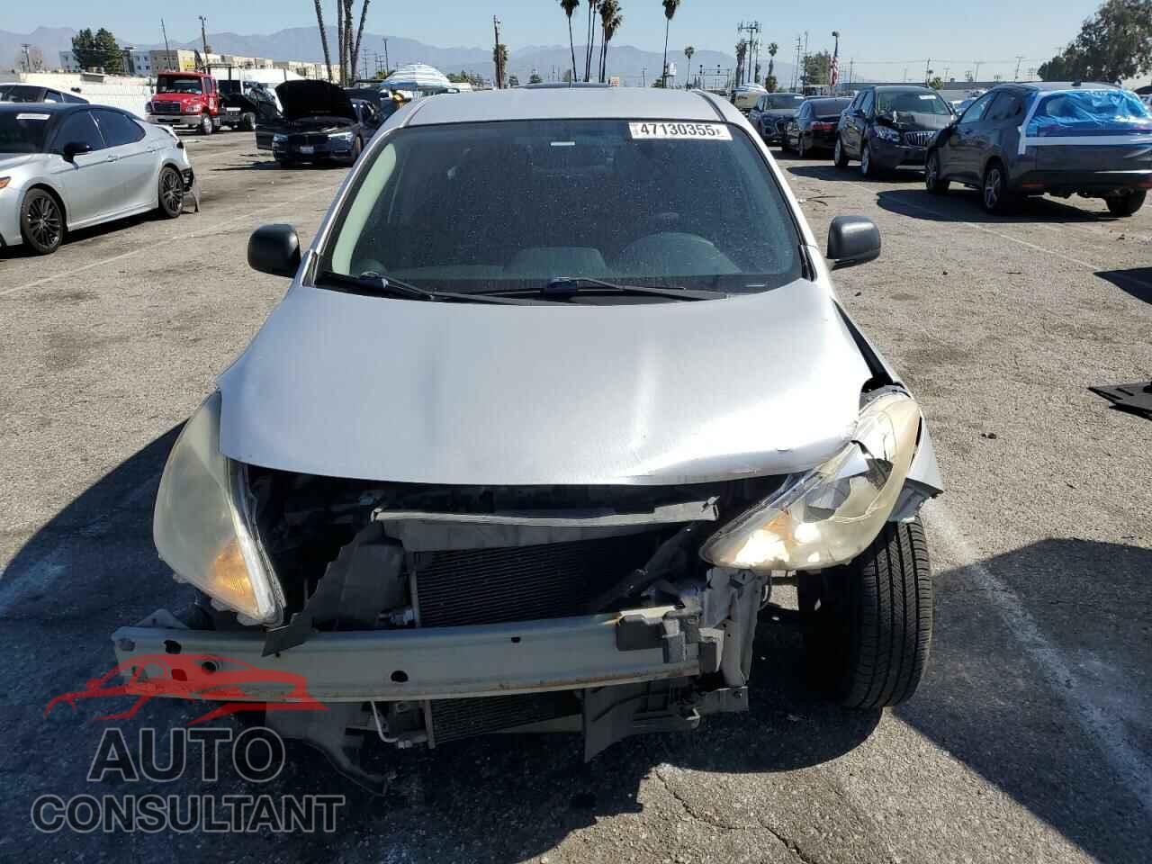 NISSAN VERSA 2013 - 3N1CN7AP2DL856494