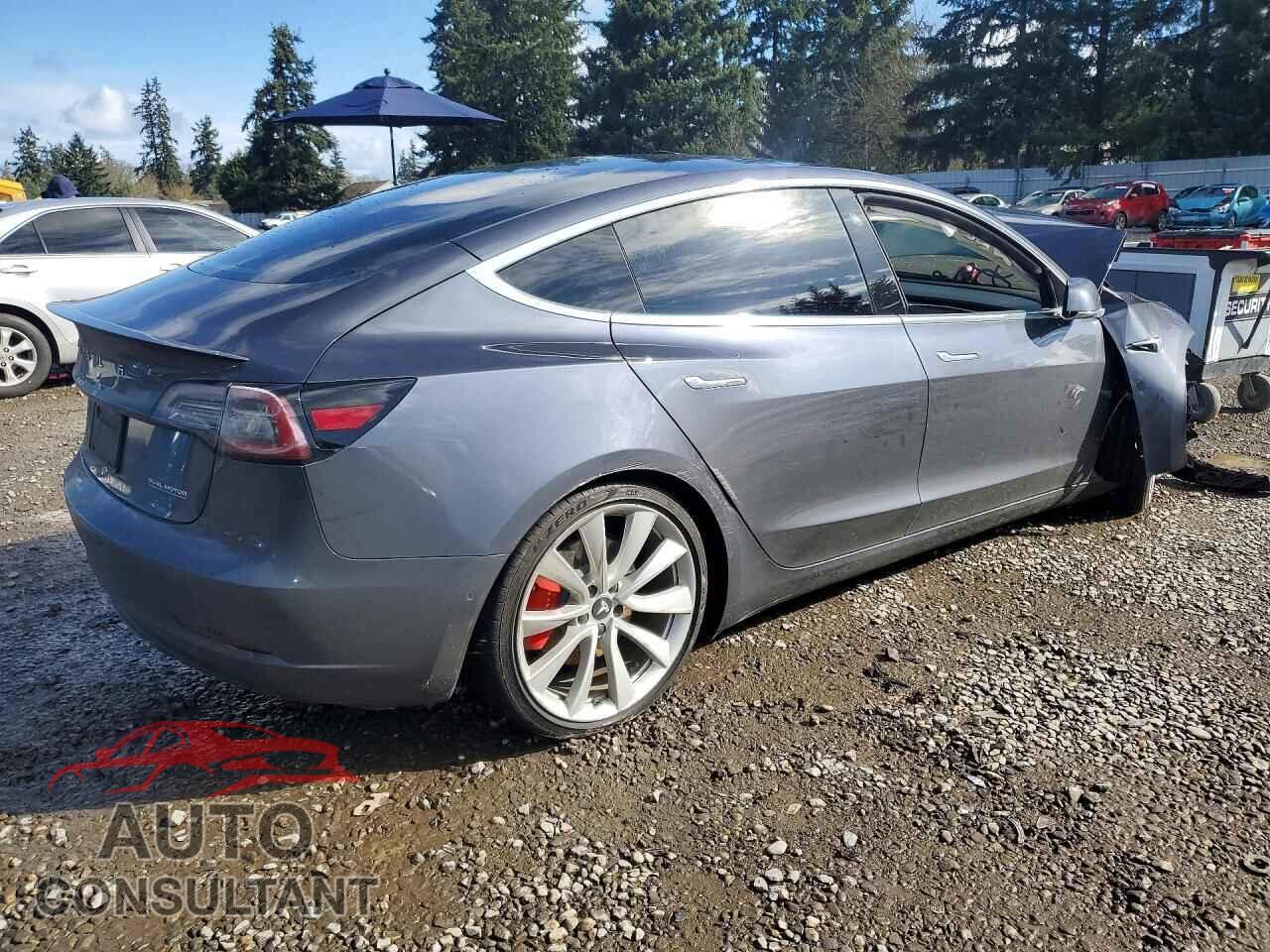 TESLA MODEL 3 2019 - 5YJ3E1EB2KF367355
