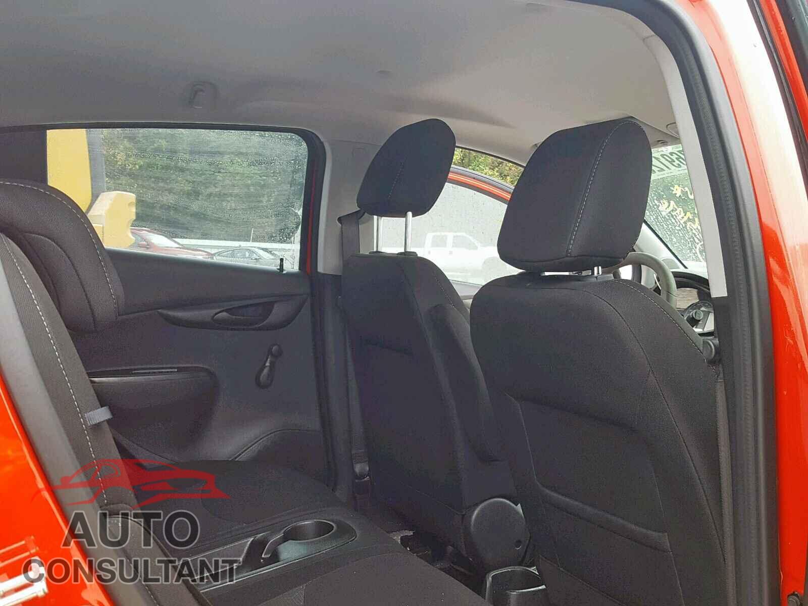 CHEVROLET SPARK 2017 - KL8CB6SA9HC801027