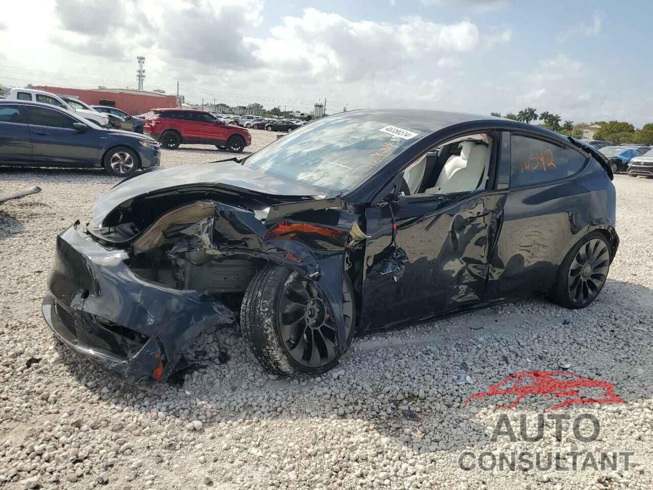 TESLA MODEL Y 2023 - 7SAYGDEF3PF763485