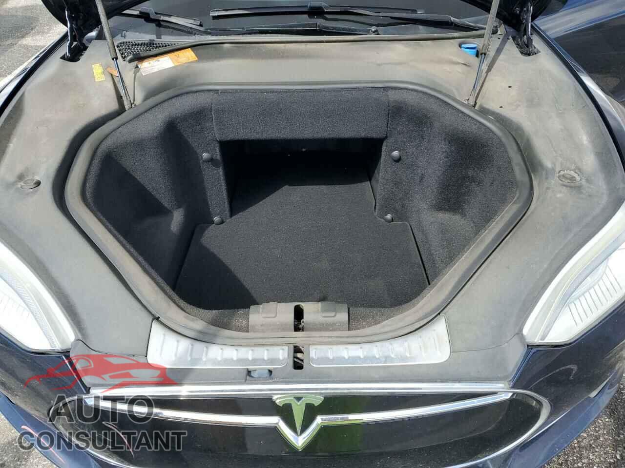 TESLA MODEL S 2013 - 5YJSA1CN1DFP08574