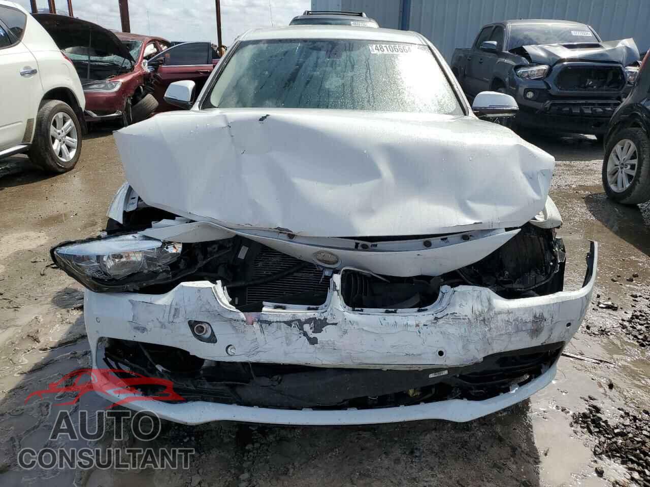 BMW 3 SERIES 2017 - WBA8A9C56HK619517