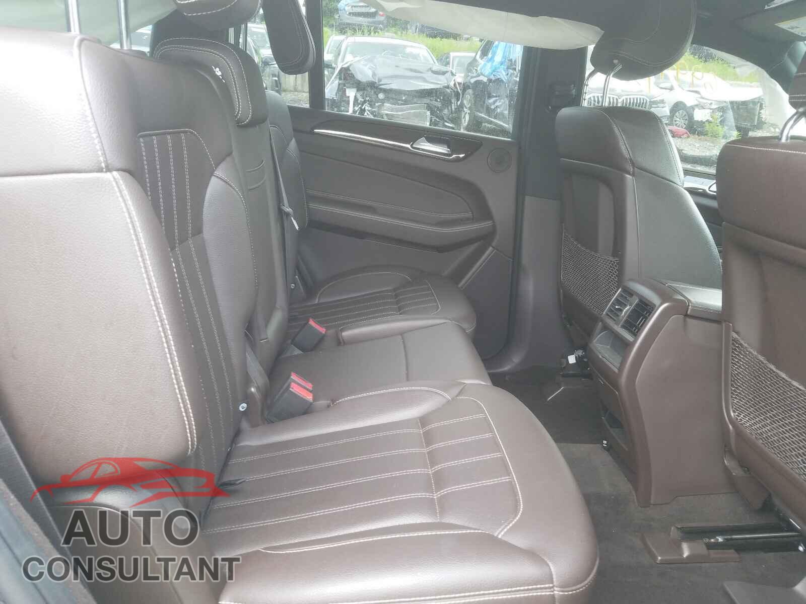 MERCEDES-BENZ GLS-CLASS 2018 - 4JGDF6EE2JB069684