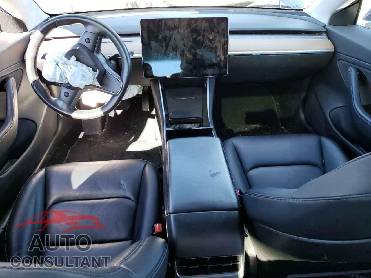 TESLA MODEL 3 2018 - 5YJ3E1EB1JF090079