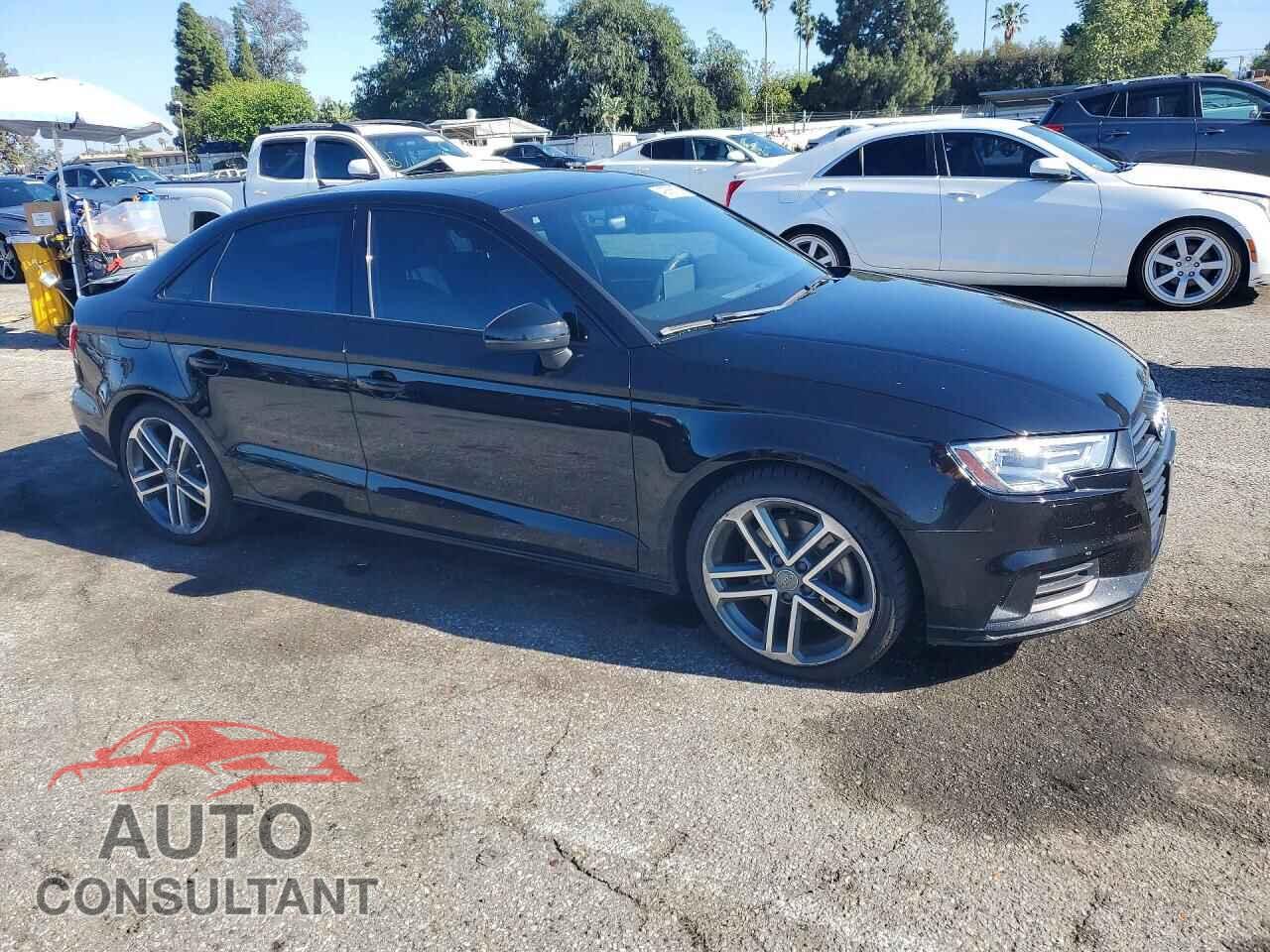 AUDI A3 2019 - WAUAUGFF0KA099989