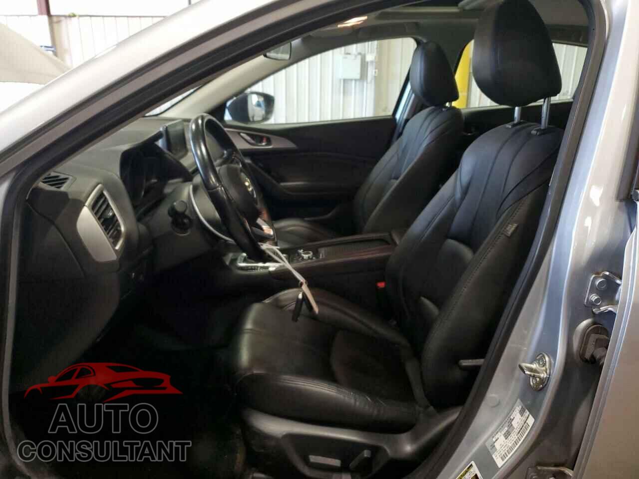 MAZDA 3 2017 - 3MZBN1V75HM119609