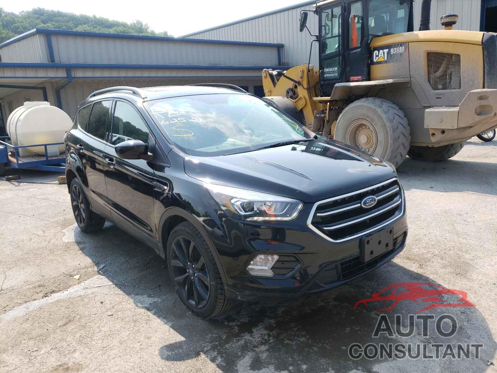 FORD ESCAPE 2017 - 1FMCU9G97HUF03762