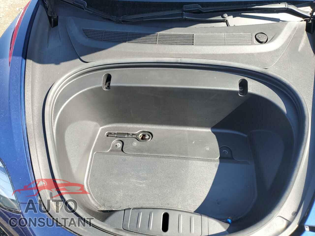 TESLA MODEL 3 2020 - 5YJ3E1EB6LF617679