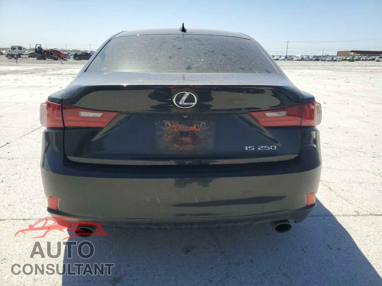 LEXUS IS 2014 - JTHBF1D29E5020328