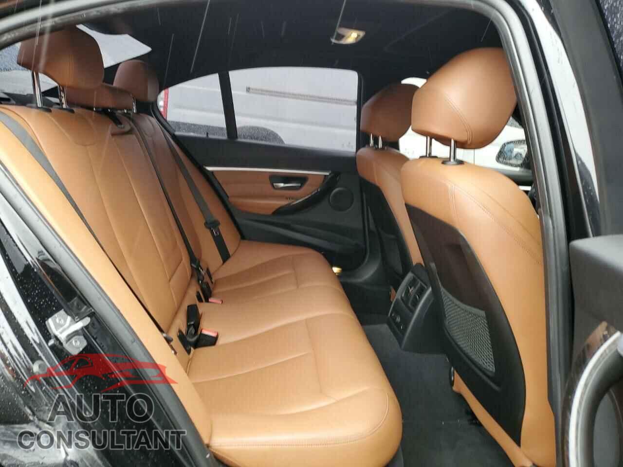 BMW 3 SERIES 2016 - WBA8E3G54GNU02816
