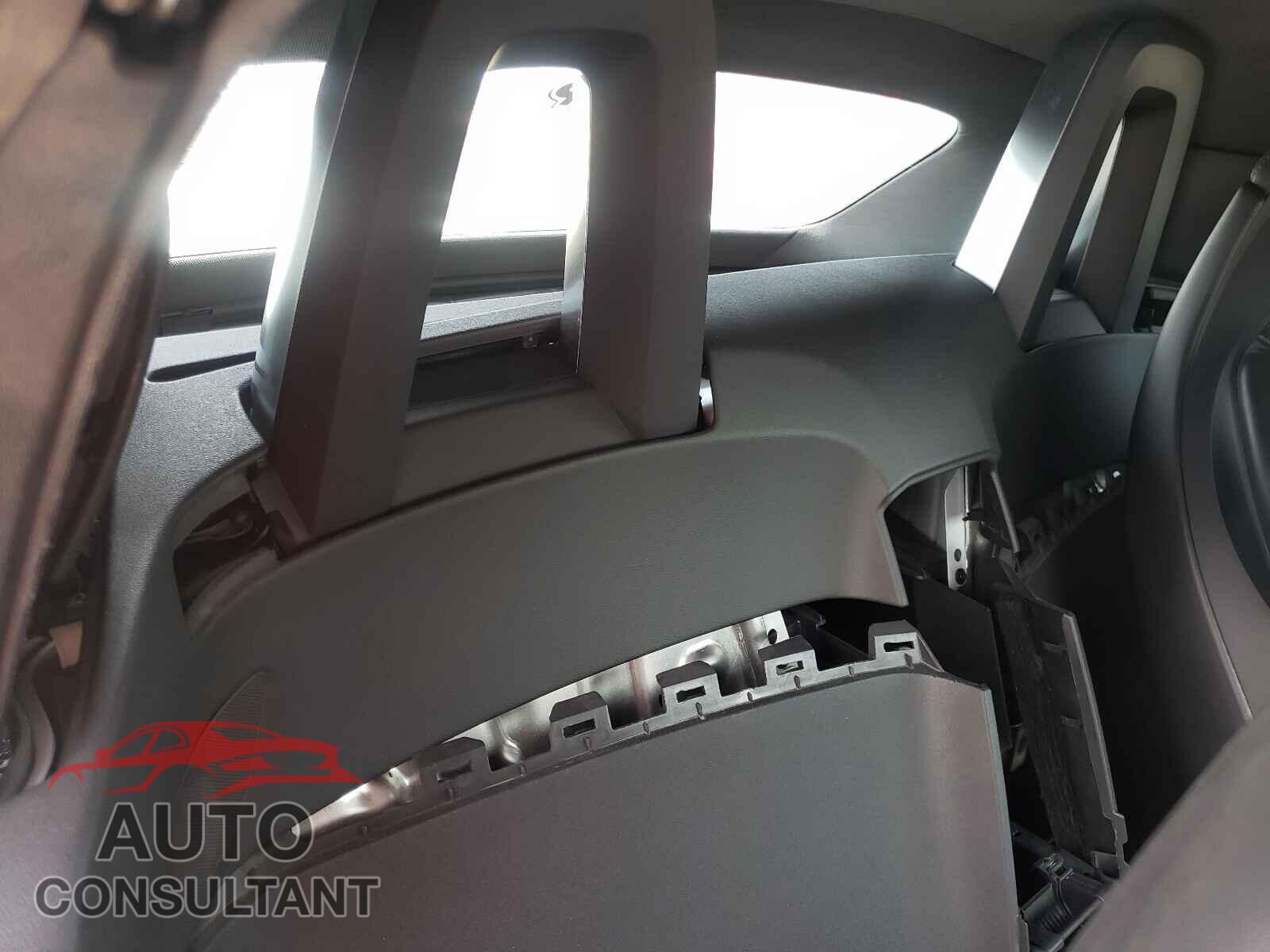 AUDI TT 2018 - TRUT5CFV1J1008502