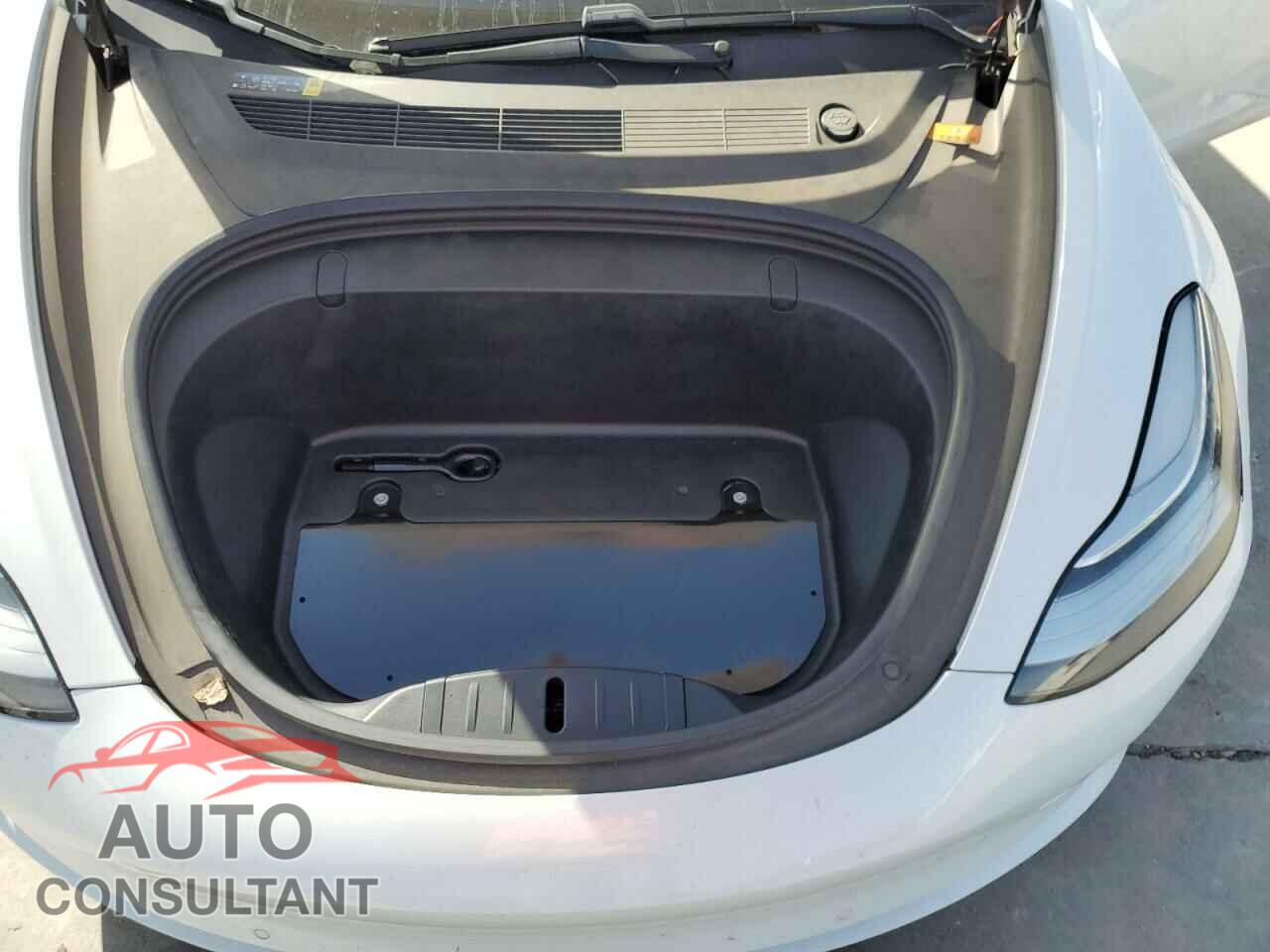 TESLA MODEL 3 2018 - 5YJ3E1EA5JF035285