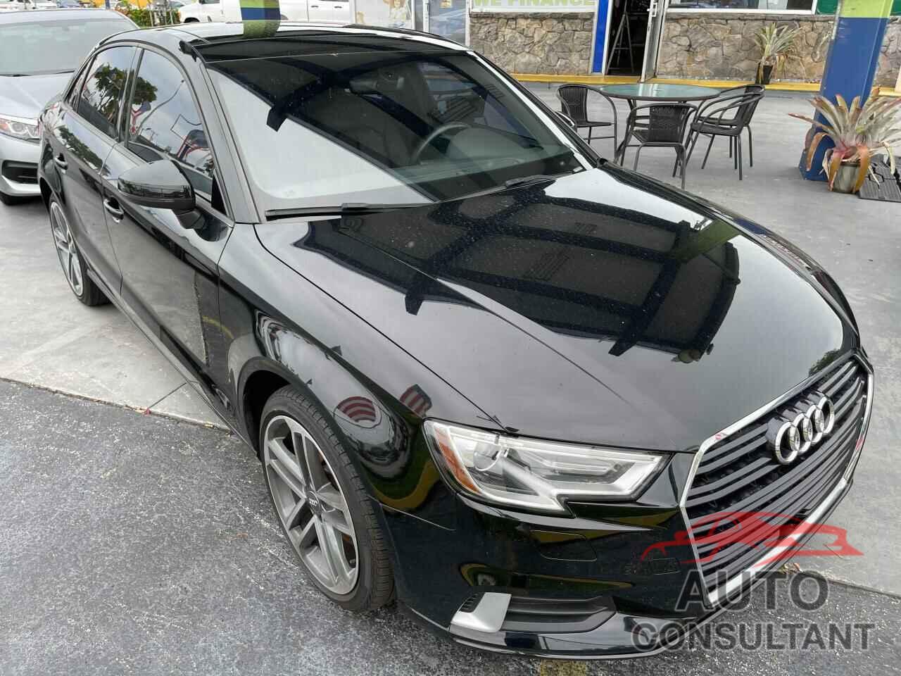 AUDI A3 2018 - WAUAUGFF2J1001947