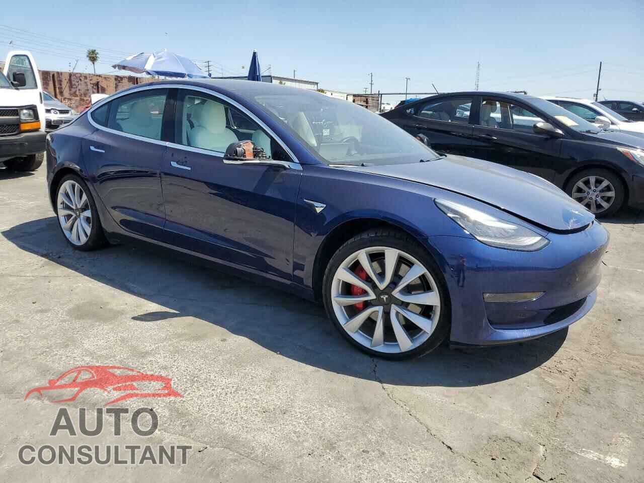 TESLA MODEL 3 2018 - 5YJ3E1EB4JF080677