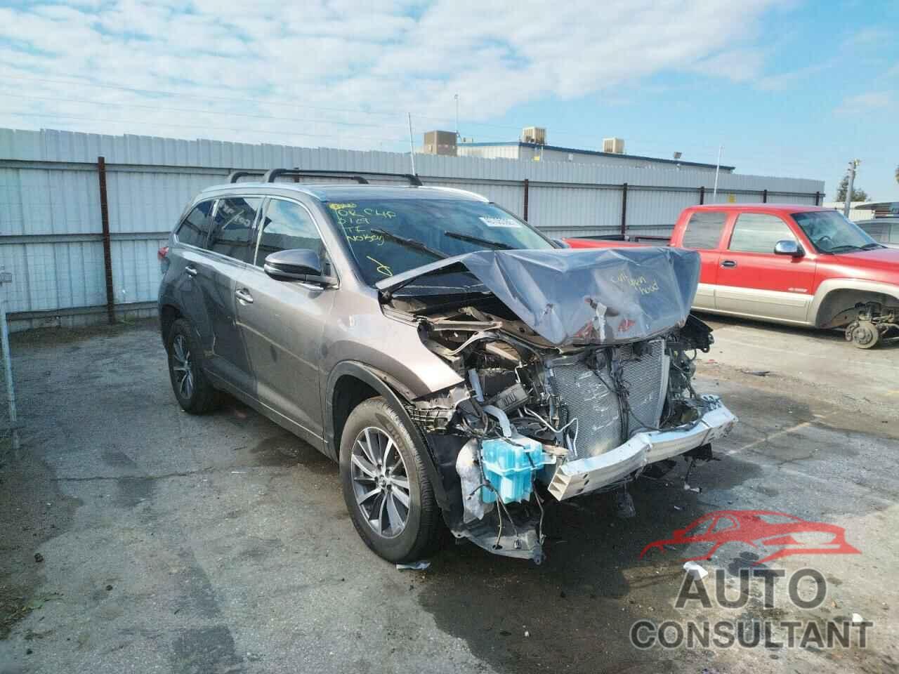 TOYOTA HIGHLANDER 2017 - 5TDKZRFH5HS516315