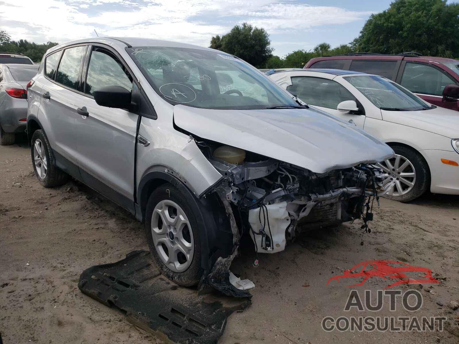 FORD ESCAPE 2019 - 1FMCU0F75KUB84686