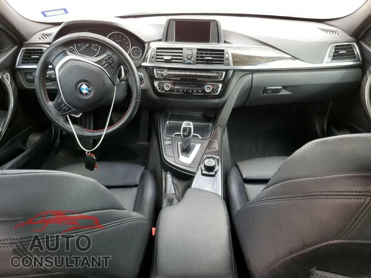BMW 3 SERIES 2016 - WBA8E9G58GNU28077
