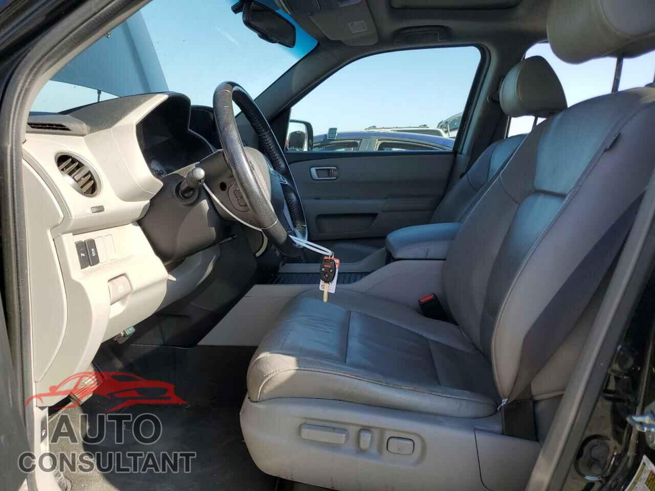 HONDA PILOT 2013 - 5FNYF3H9XDB033438