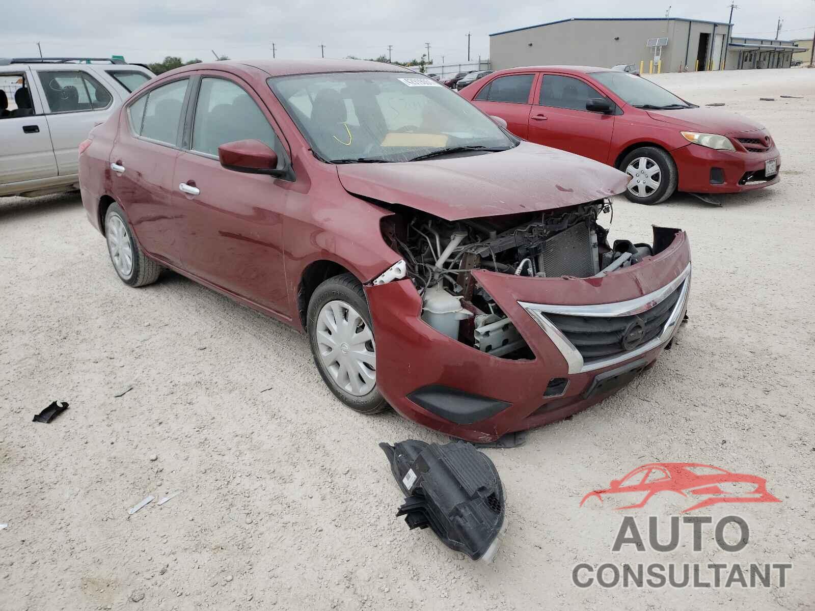 NISSAN VERSA 2019 - 3N1CN7AP5KL843820