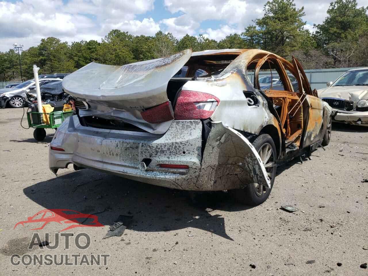 BMW 3 SERIES 2018 - WBA8E5G56JNU46092